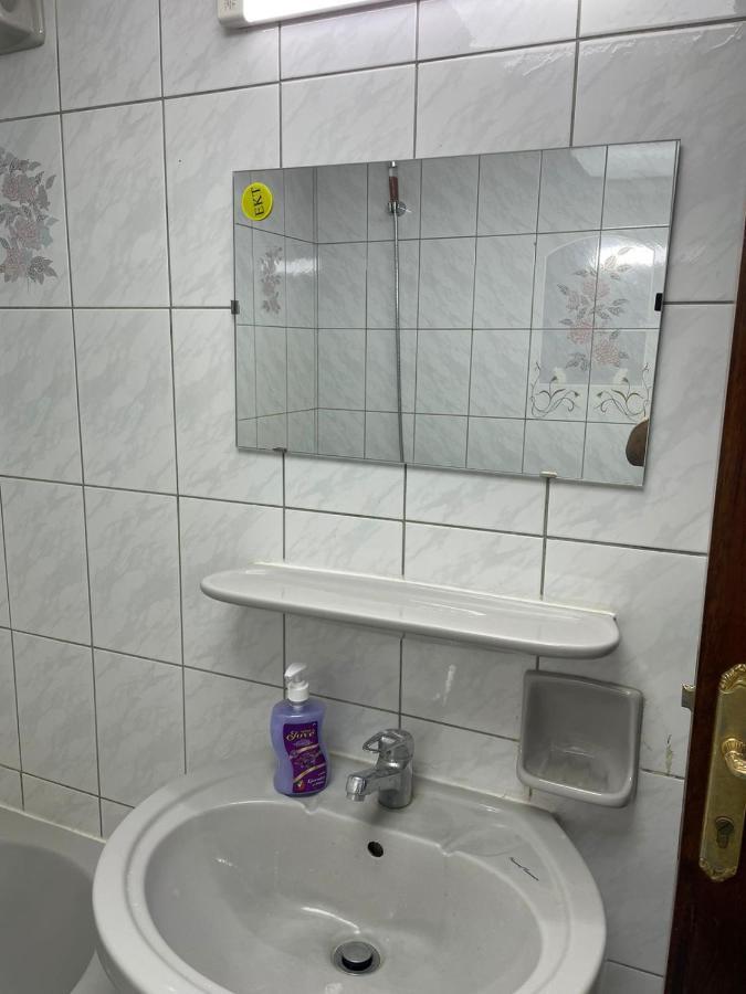 Brand New Boys Hostel 5 Min Walk From Burjuman Metro Station Exit-4 With All Brand New Furnishings & Free Facilities Dubaï Extérieur photo